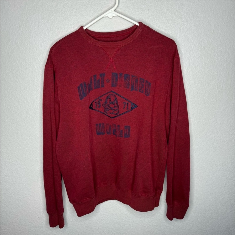 Walt Disney World Snow White Dwarfs Sweater Size Medium